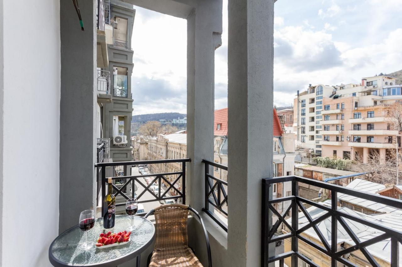 Downtown Two-Bedroom Apartment Ll Tbilisi Eksteriør bilde