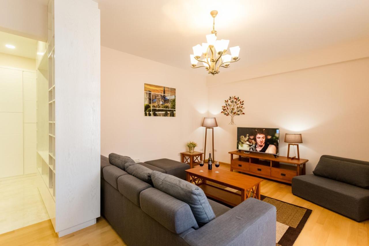 Downtown Two-Bedroom Apartment Ll Tbilisi Eksteriør bilde
